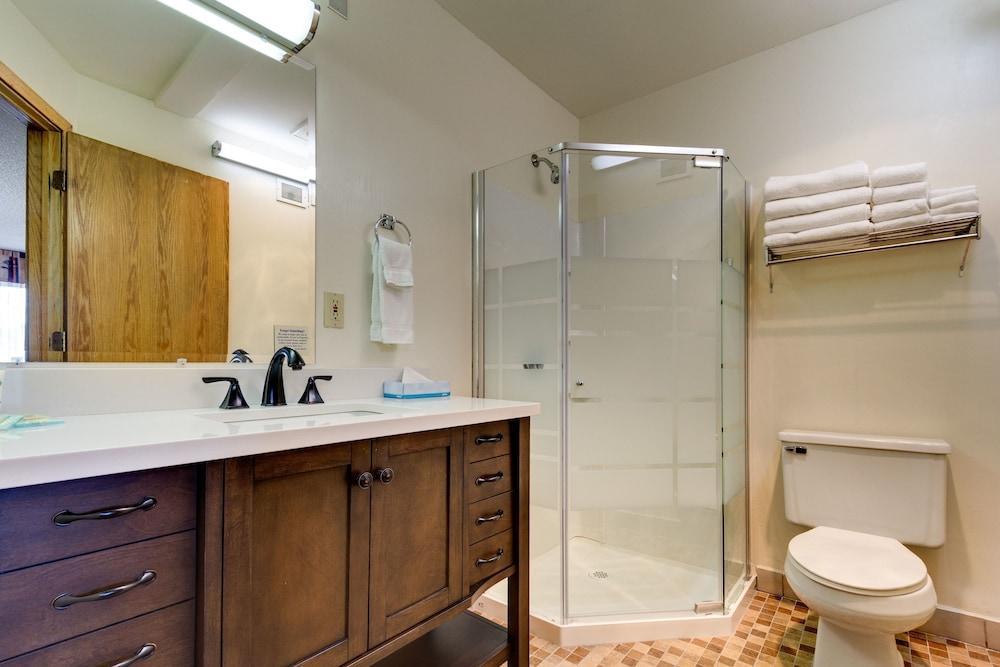 Fireside Inn And Suites Devils Lake Eksteriør billede
